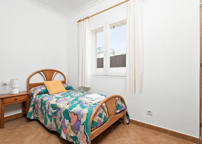 Evelyn By Select Vila