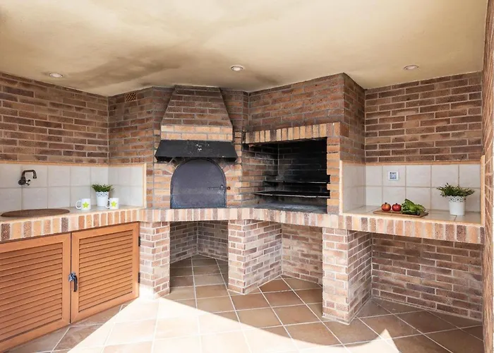 Evelyn By Select Alaior